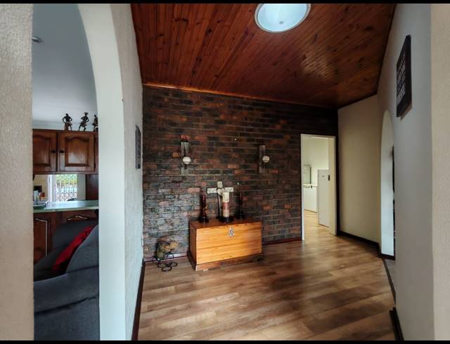 4 BEDROOM HOUSE FOR SALE IN THREE RIVERS EAST
